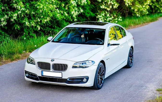 BMW Seria 5 cena 73900 przebieg: 135000, rok produkcji 2014 z Kutno małe 121